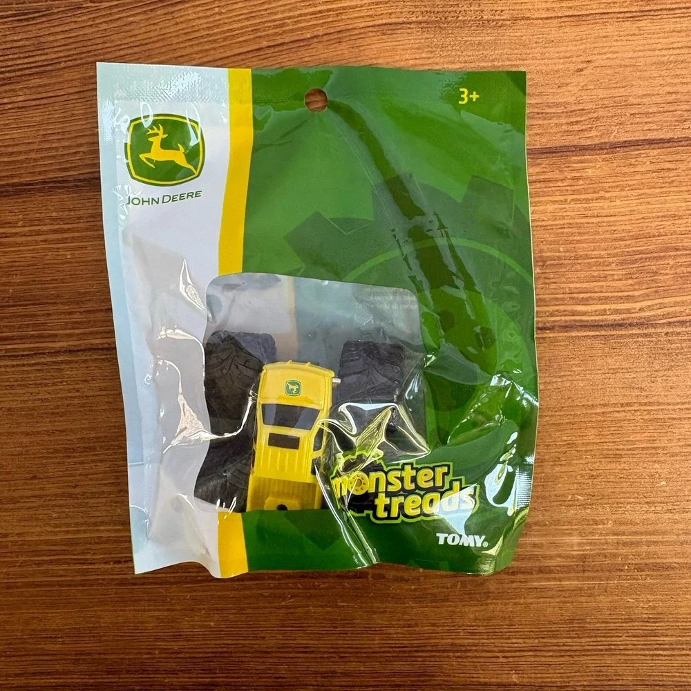 2018 John Deere Monster Treads Monster Truck Tomy Sealed New Toy